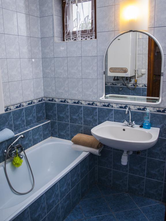 Flora Apartman Gyula Exterior foto